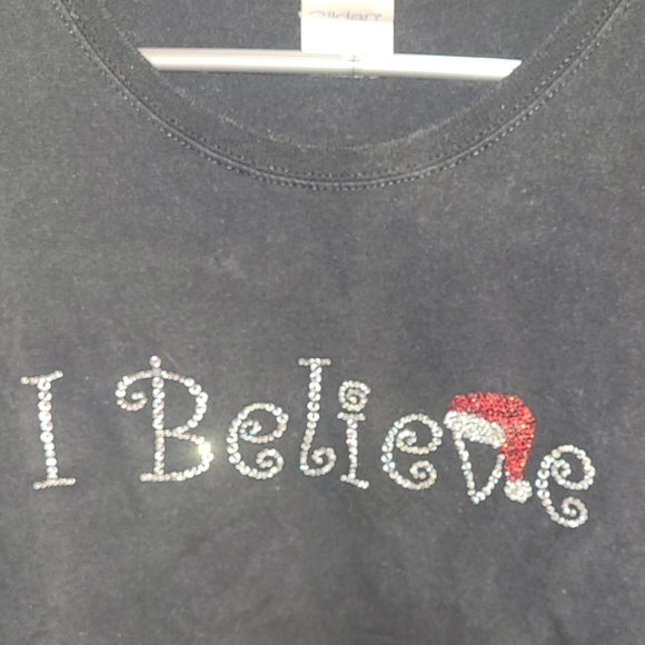 Christmas top I believe 2x - Picture 3 of 4